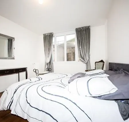 Apartament Montsouris Edenoz *